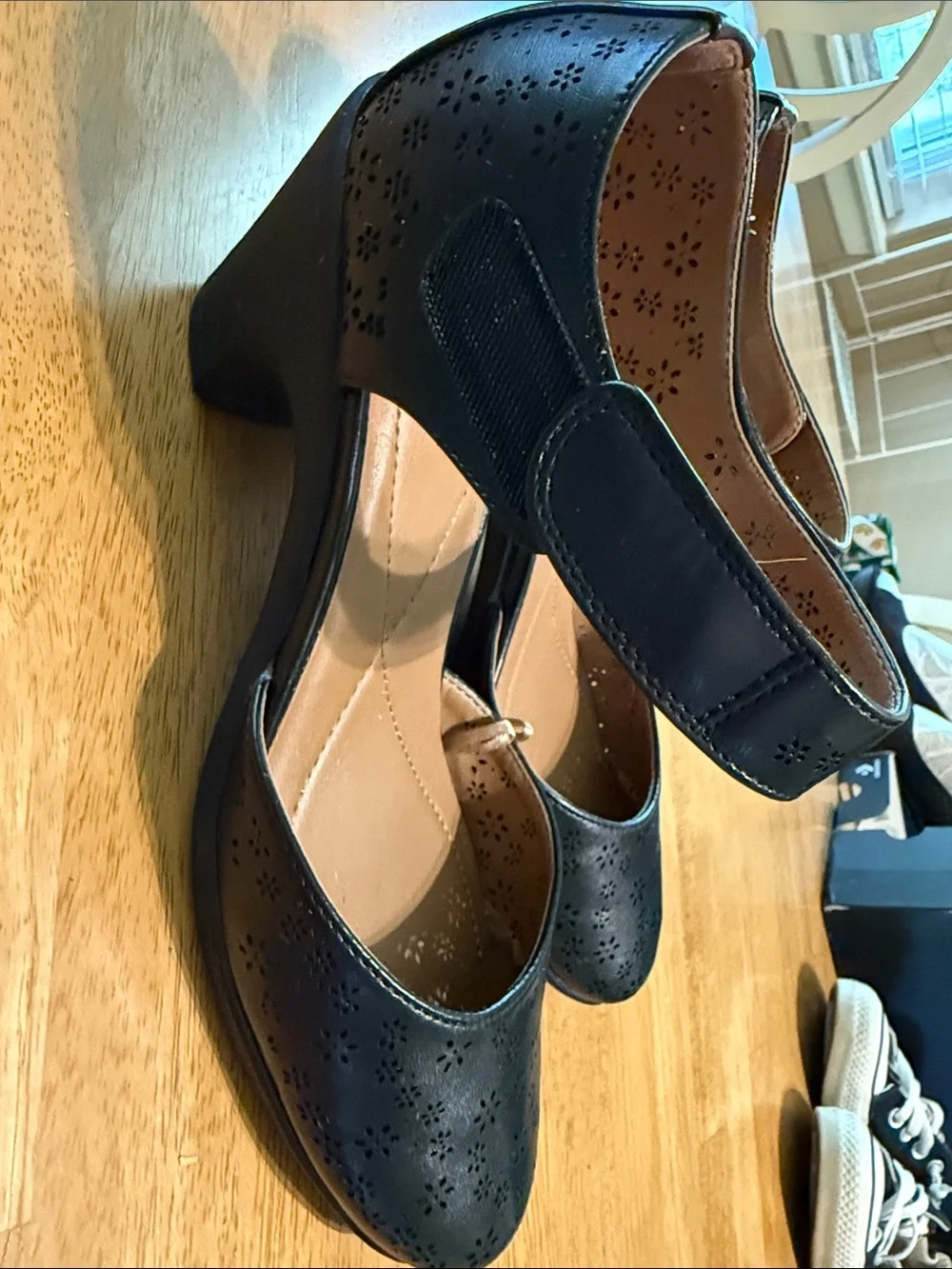Easy Spirit classic mary